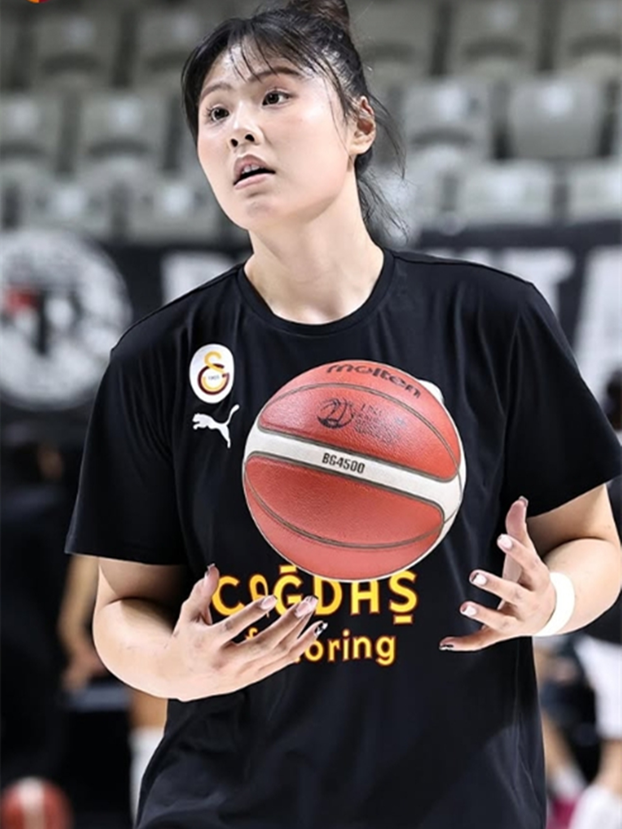 米兰体育-包含李月汝首发砍10分15板篮板创WNBA生涯新高的词条