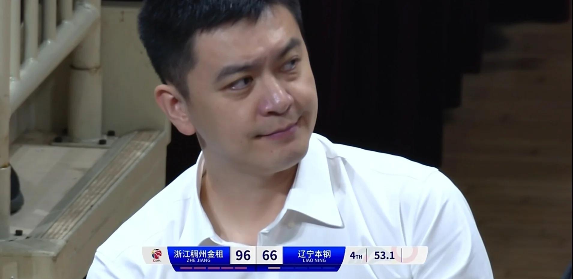 浙江男篮惊险战胜对手，取得关键胜利